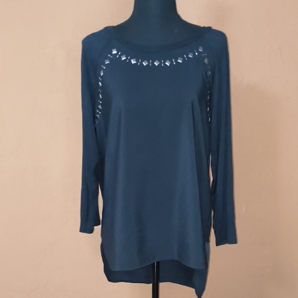 Jaclyn Smith Black Long Sleeve Top with Silver Accents